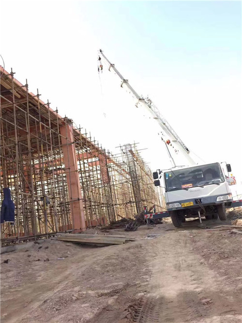 那坡县吊车作业的安全注意事项有哪些？